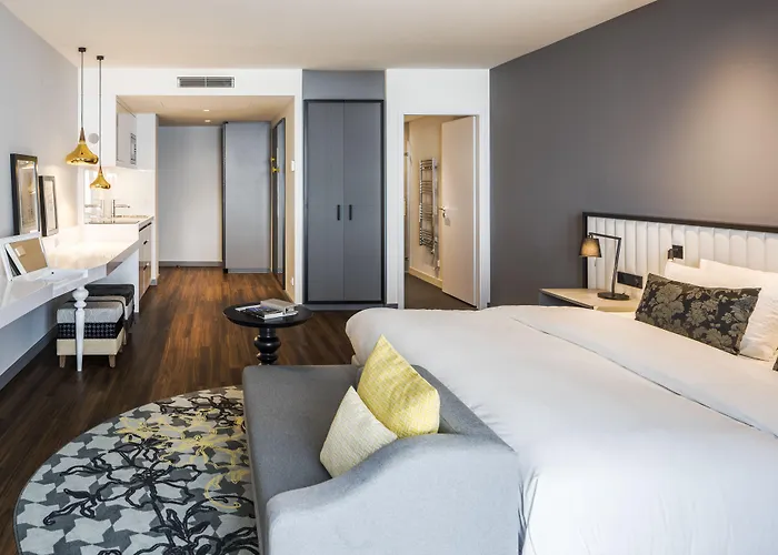 Апарт-отель Capri By Fraser, Frankfurt 4*